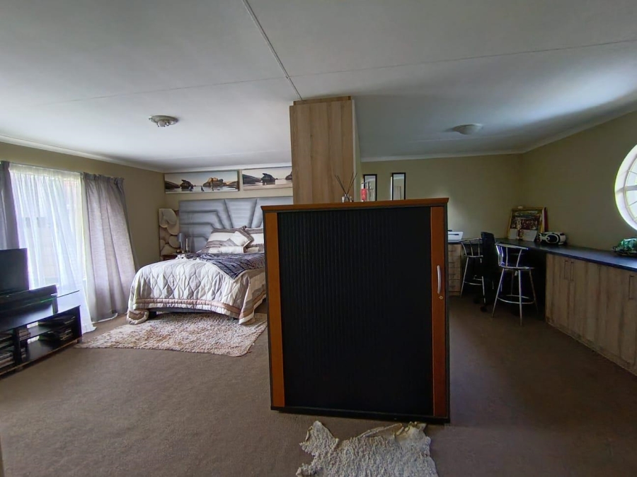 3 Bedroom Property for Sale in Pellissier Free State